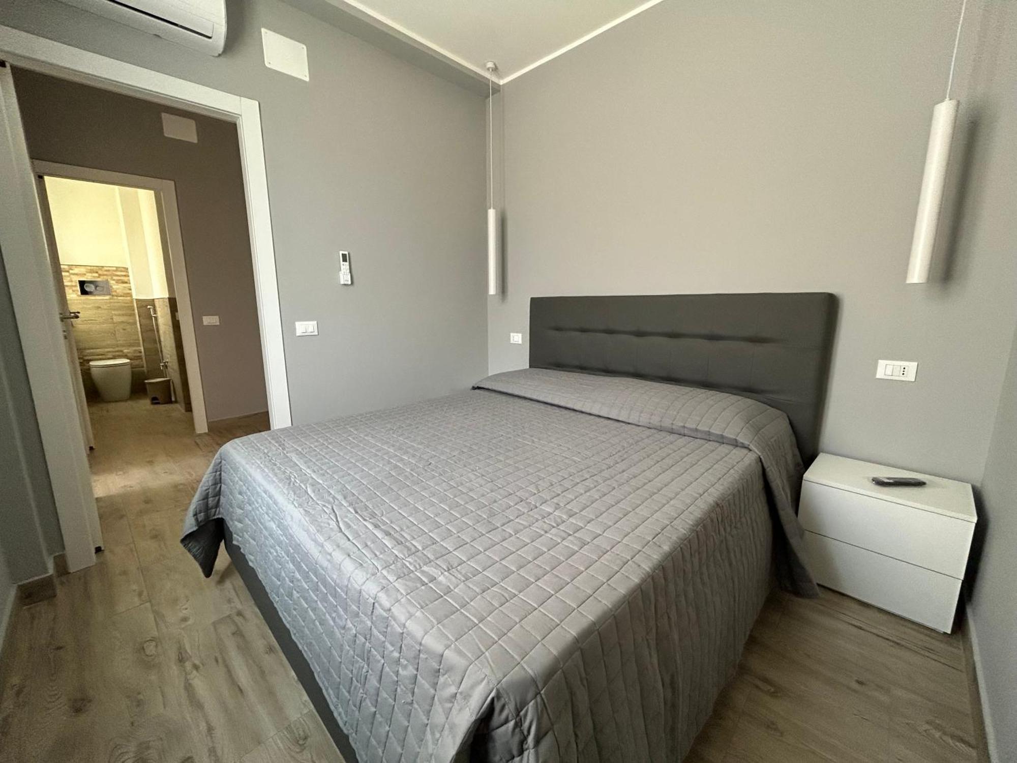 Aqua B&B - Rooms And Apartments ミラッツォ エクステリア 写真